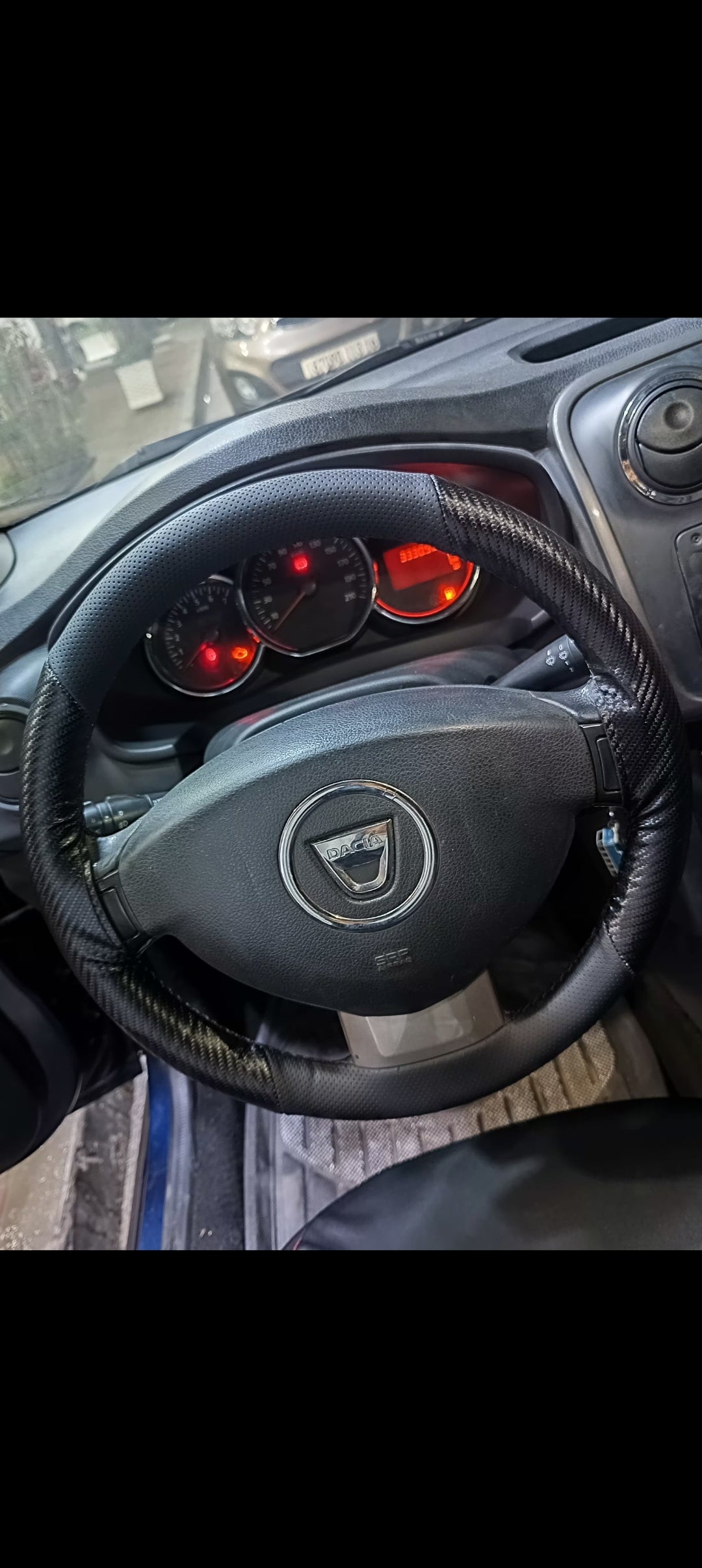 غلاف مقود السيارة