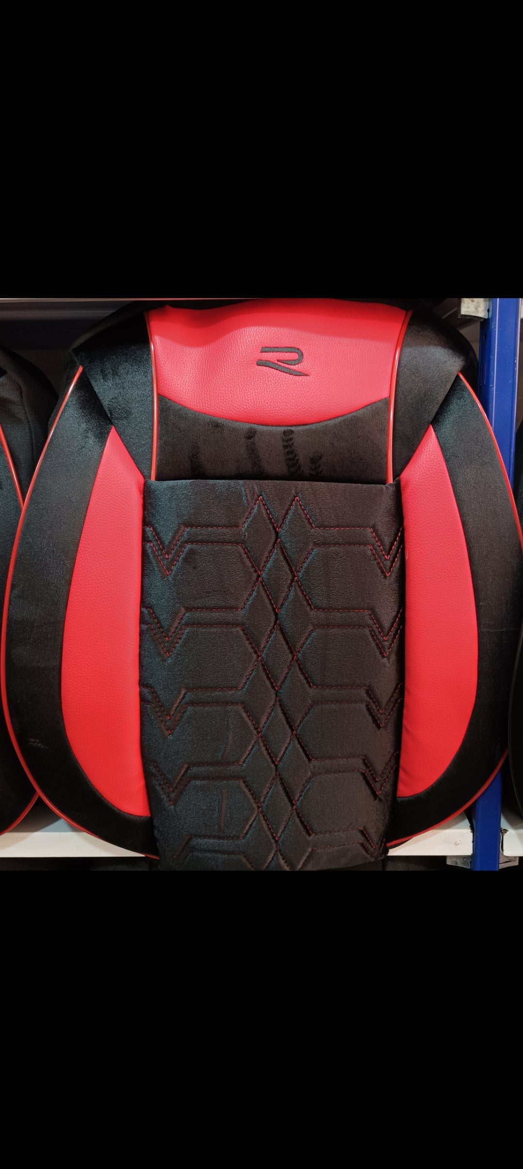 غلاف مقاعد السيارات